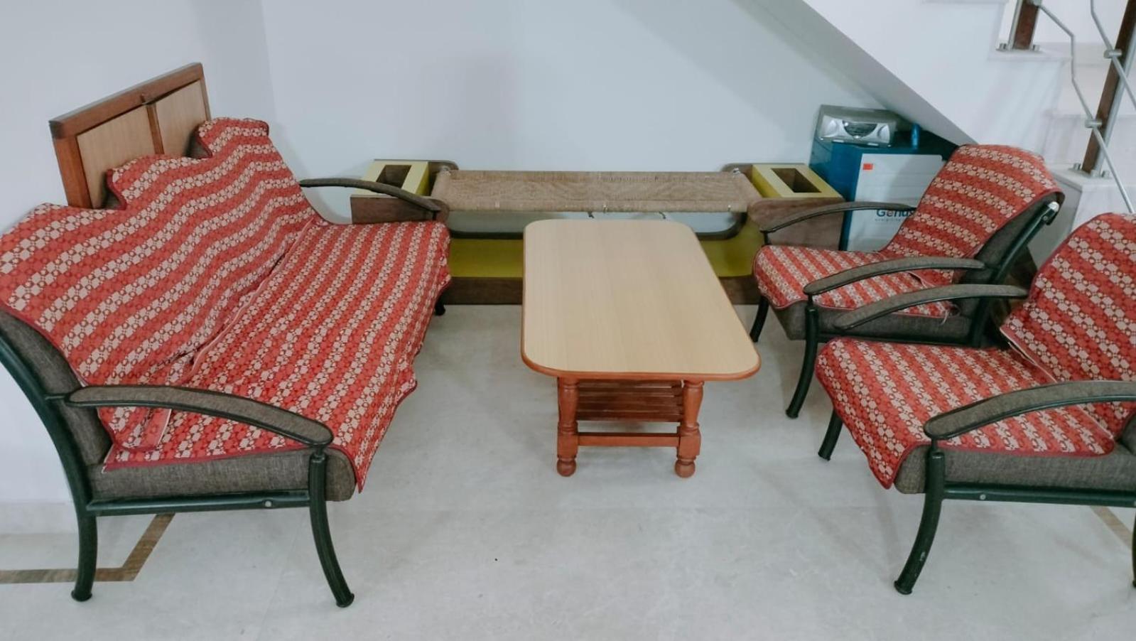 Peaceful Oasis Homestay- Kashidham *